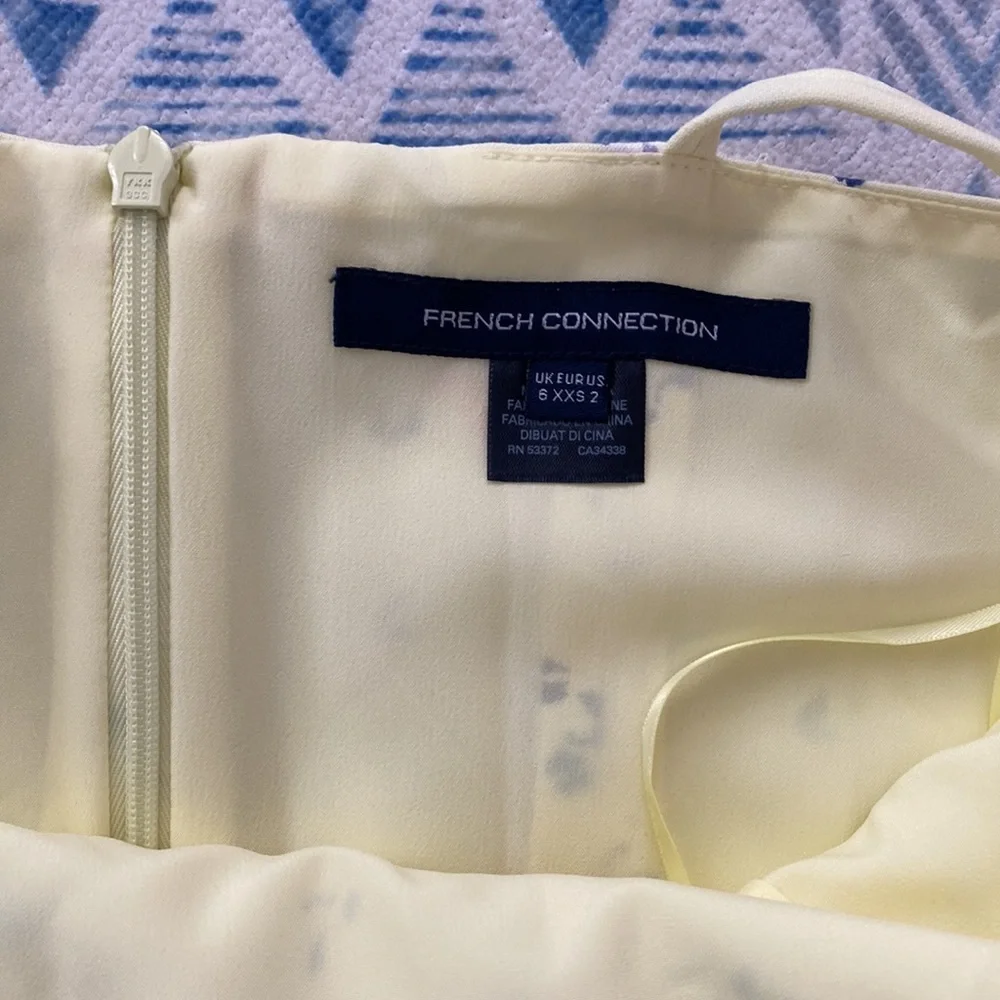 πHOST PICK!π French Connection Pale Yellow Floral Dress - Picture 7 of 11